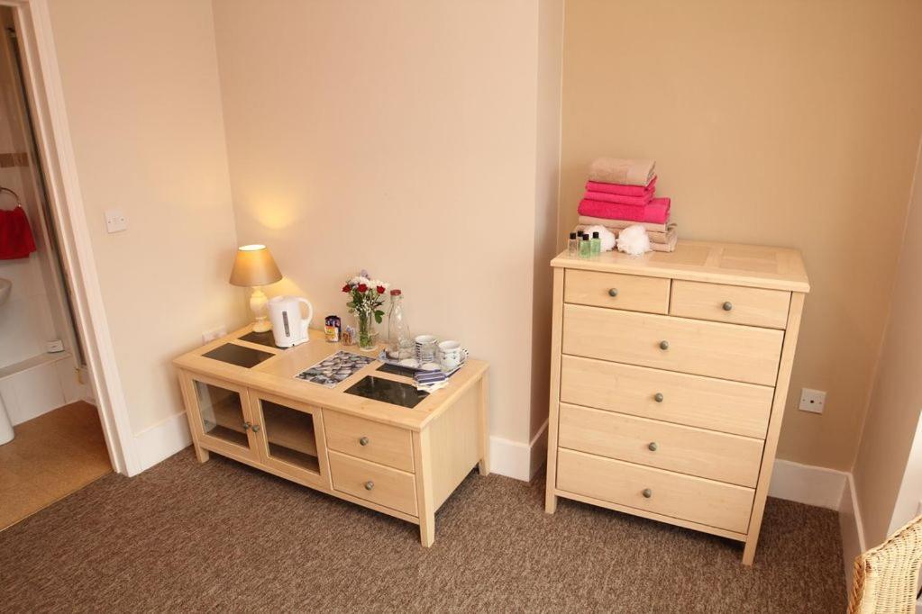 Evee'S Pebbles 1 Apartment Eastbourne Exterior photo